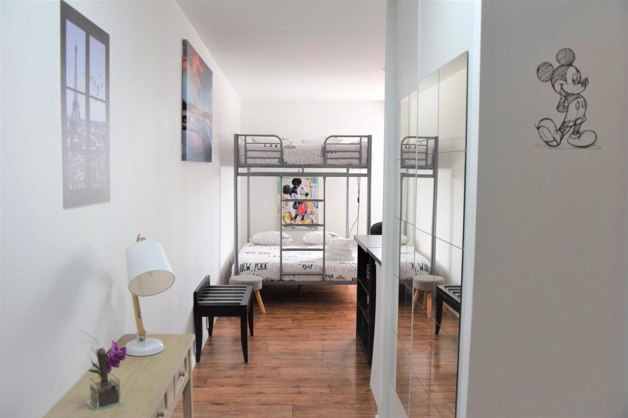 Апартаменты Studio Confort Paris Монтеврен Экстерьер фото