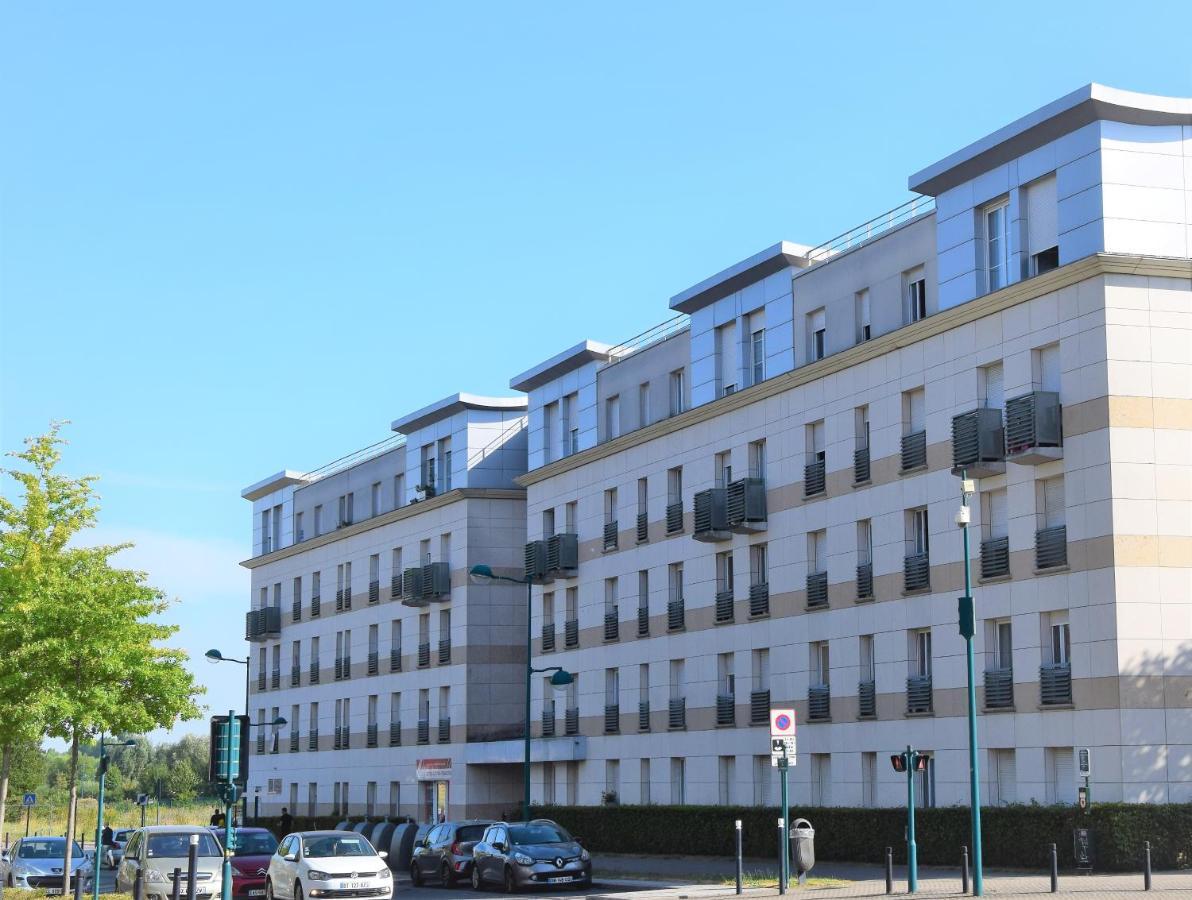 Апартаменты Studio Confort Paris Монтеврен Экстерьер фото